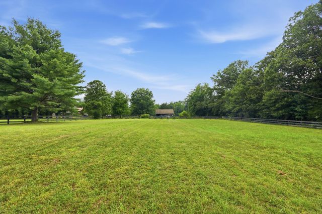 10414 SKYLINE AVE, Midland, VA 22728