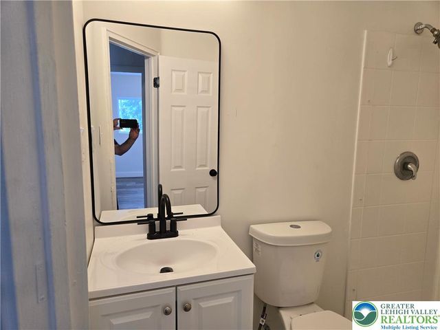 714 Nelson, Allentown City, PA 18109