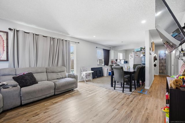 627-629 N Citrus Ave., Vista, CA 92084