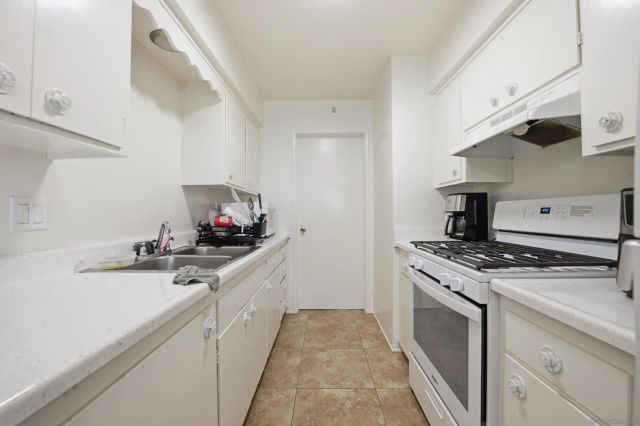 627-629 N Citrus Ave., Vista, CA 92084