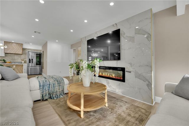 502 Park Way, Las Vegas, NV 89106