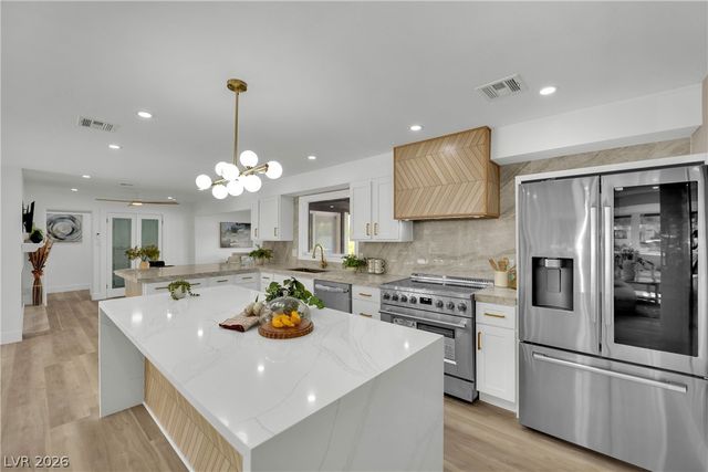 502 Park Way, Las Vegas, NV 89106