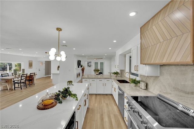 502 Park Way, Las Vegas, NV 89106