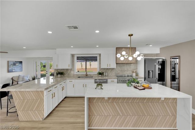 502 Park Way, Las Vegas, NV 89106