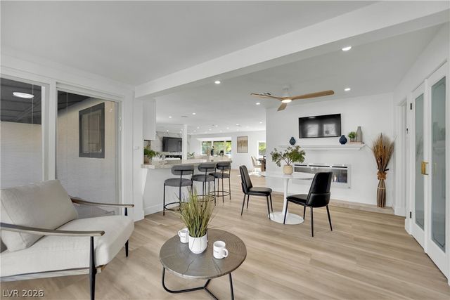 502 Park Way, Las Vegas, NV 89106