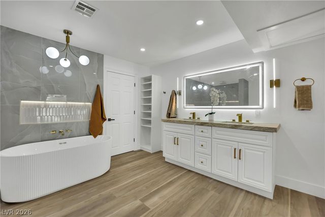 502 Park Way, Las Vegas, NV 89106