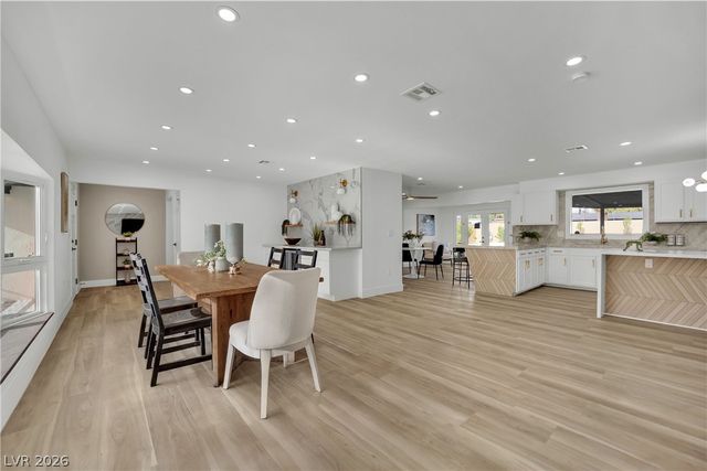 502 Park Way, Las Vegas, NV 89106