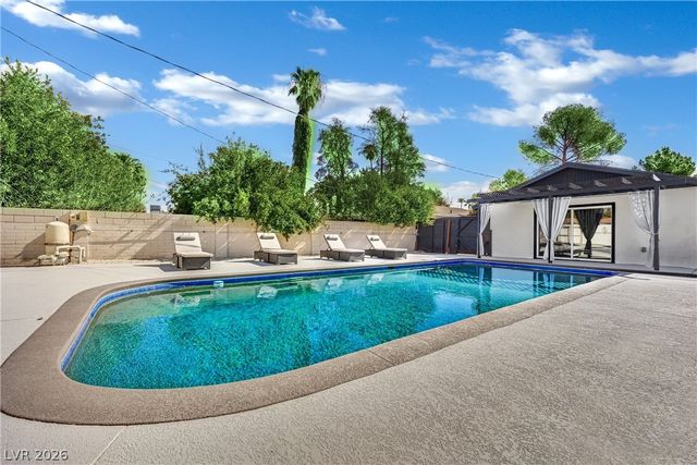 502 Park Way, Las Vegas, NV 89106