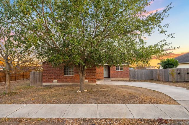 60 3rd, Converse, TX 78109