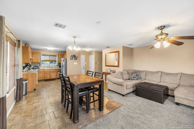 60 3rd, Converse, TX 78109