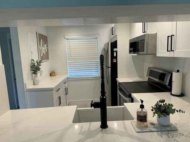 10001 WINDING LAKE Road 106, Sunrise, FL 33351