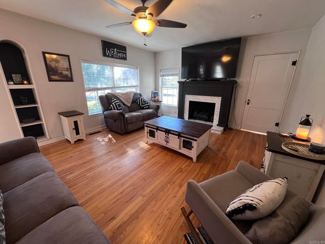 1405 Hickory Ave, Mena, AR 71953