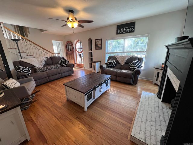 1405 Hickory Ave, Mena, AR 71953