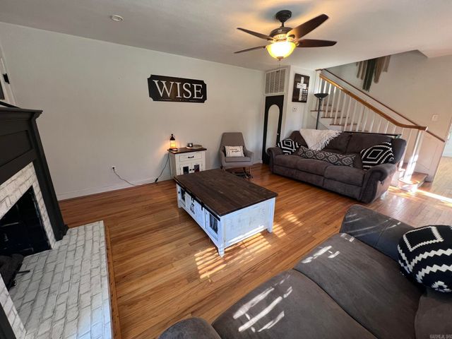 1405 Hickory Ave, Mena, AR 71953