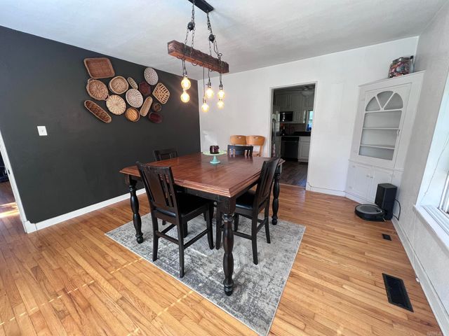 1405 Hickory Ave, Mena, AR 71953