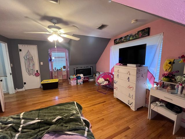 1405 Hickory Ave, Mena, AR 71953