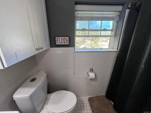 1405 Hickory Ave, Mena, AR 71953