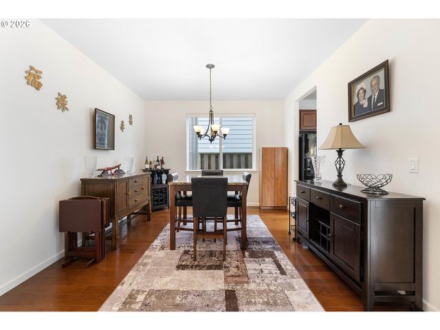 3468 Se SILVER FOX Ave, Hillsboro, OR 97123