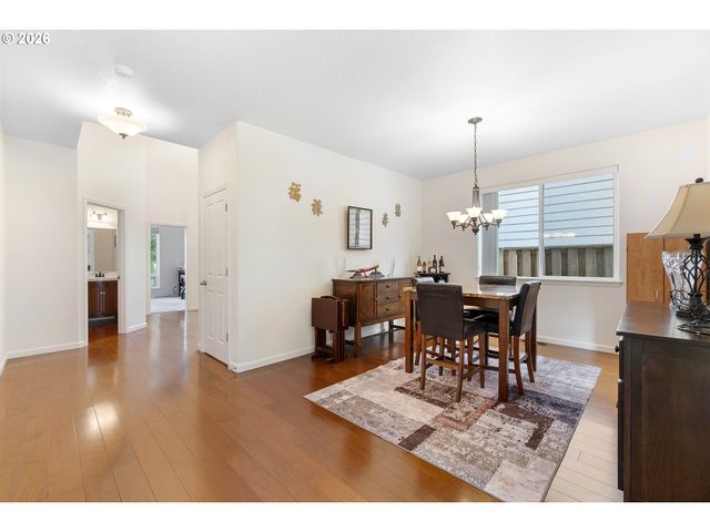 3468 Se SILVER FOX Ave, Hillsboro, OR 97123