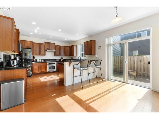 3468 Se SILVER FOX Ave, Hillsboro, OR 97123