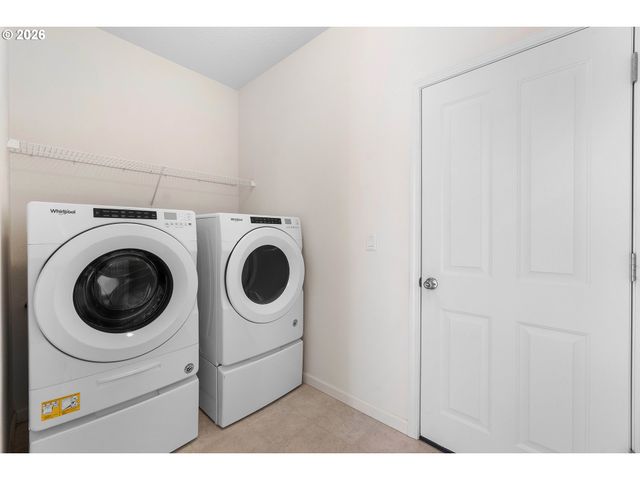3468 Se SILVER FOX Ave, Hillsboro, OR 97123