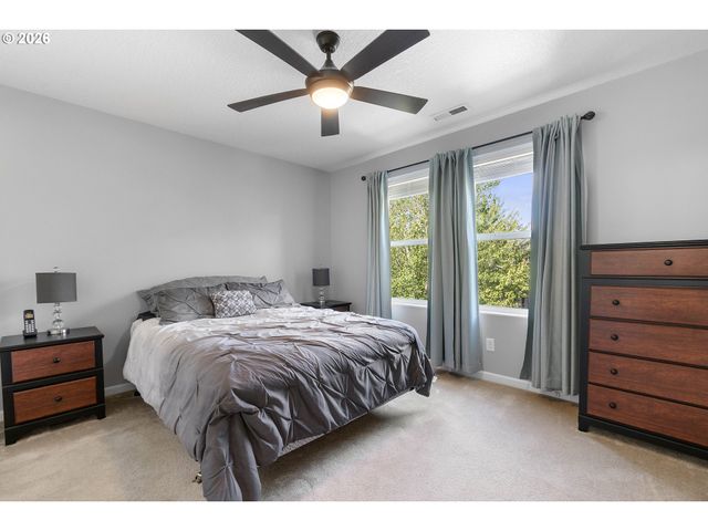 3468 Se SILVER FOX Ave, Hillsboro, OR 97123
