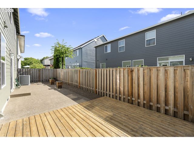 3468 Se SILVER FOX Ave, Hillsboro, OR 97123