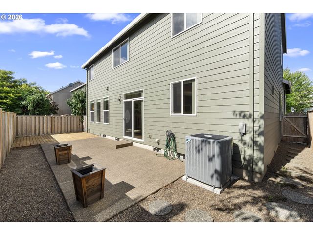 3468 Se SILVER FOX Ave, Hillsboro, OR 97123