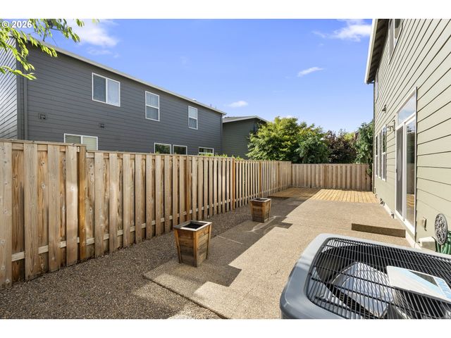 3468 Se SILVER FOX Ave, Hillsboro, OR 97123