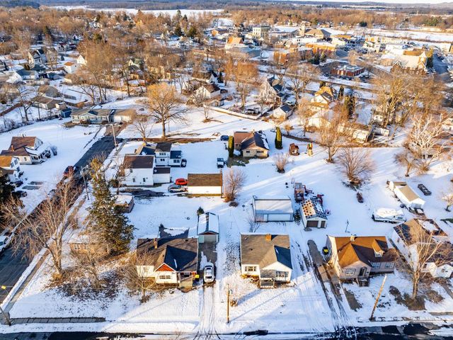 129 Wisconsin Street, Mauston, WI 53948