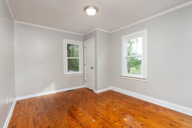 404 F ST, Staunton, VA 24401