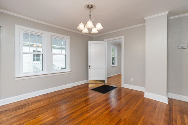404 F ST, Staunton, VA 24401