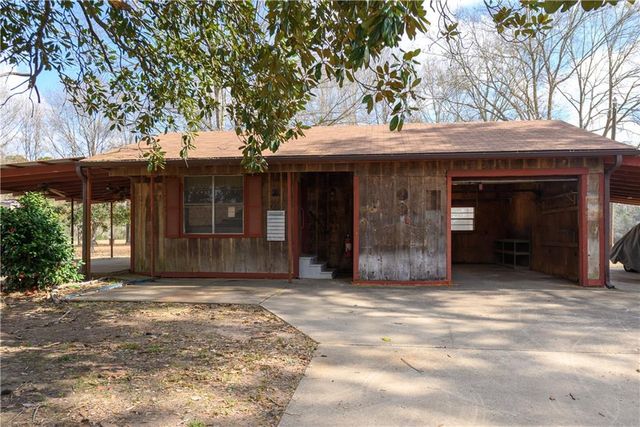 135 BIG LAKE Road, Pineville, LA 71360