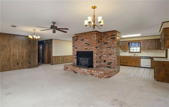 135 BIG LAKE Road, Pineville, LA 71360