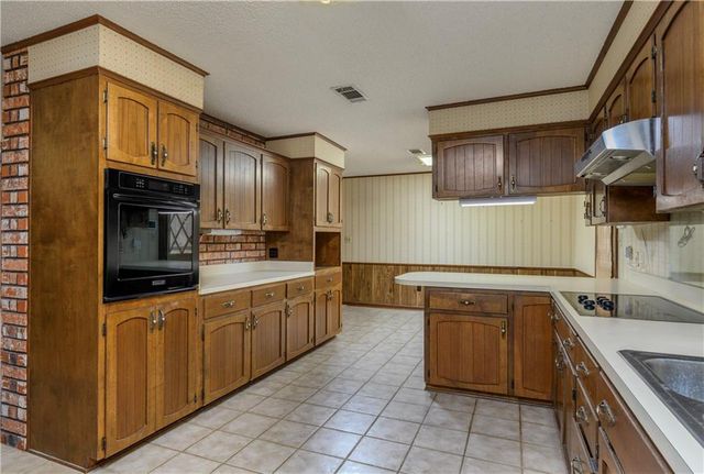 135 BIG LAKE Road, Pineville, LA 71360