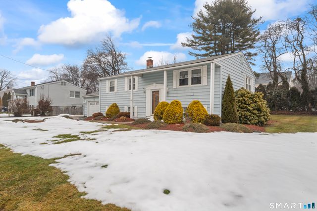 43 Collingsdale Drive, Milford, CT 06461