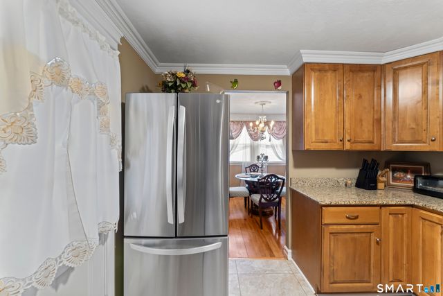 43 Collingsdale Drive, Milford, CT 06461