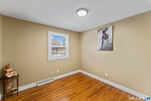 43 Collingsdale Drive, Milford, CT 06461