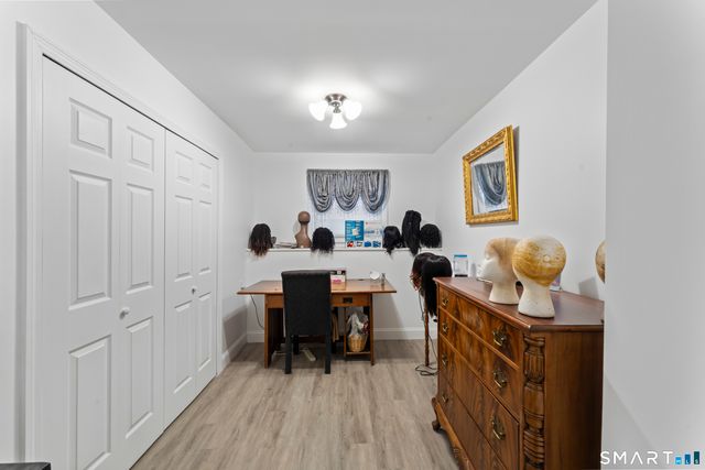 43 Collingsdale Drive, Milford, CT 06461