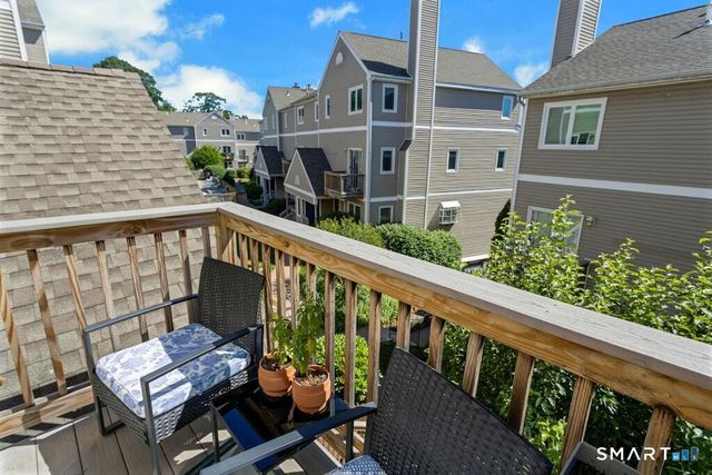 20 Glenrock 20, Norwalk, CT 06850