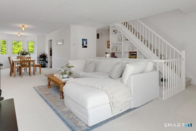 20 Glenrock 20, Norwalk, CT 06850