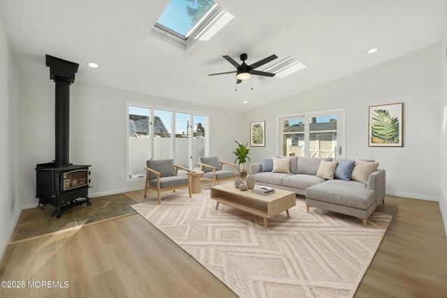 21 Queen Ann Road, Brick, NJ 08723