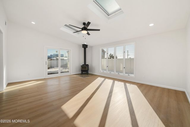 21 Queen Ann Road, Brick, NJ 08723