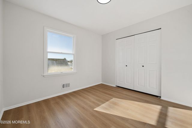 21 Queen Ann Road, Brick, NJ 08723