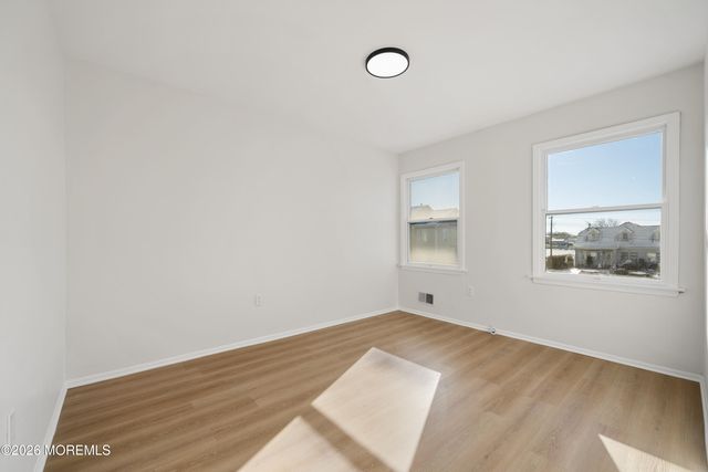 21 Queen Ann Road, Brick, NJ 08723