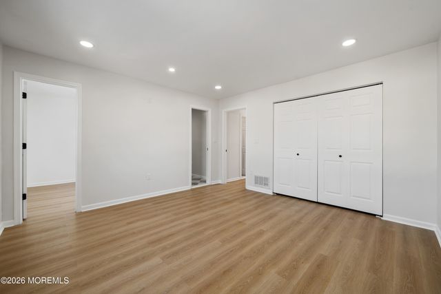 21 Queen Ann Road, Brick, NJ 08723