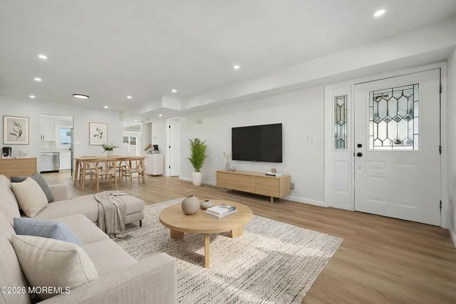 21 Queen Ann Road, Brick, NJ 08723