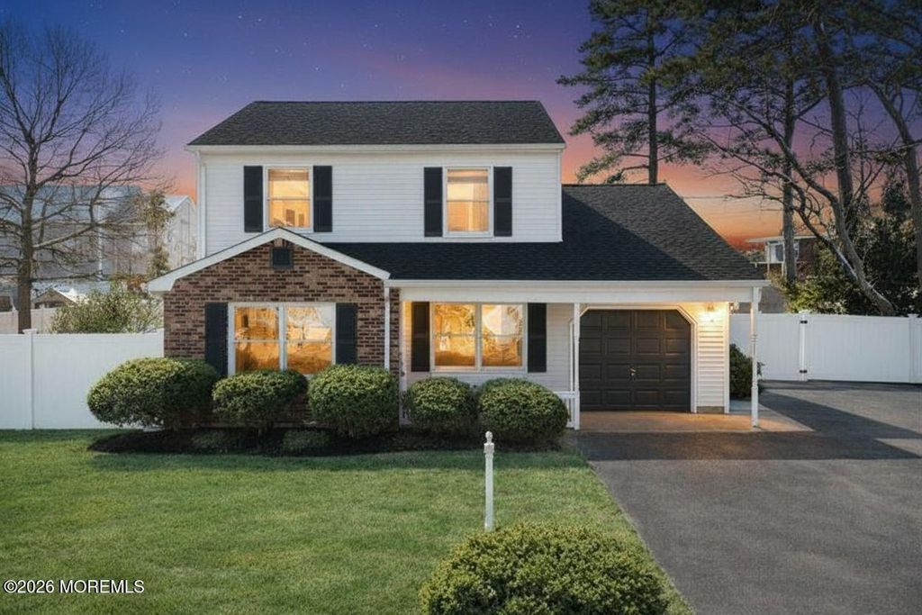 21 Queen Ann Road, Brick, NJ 08723