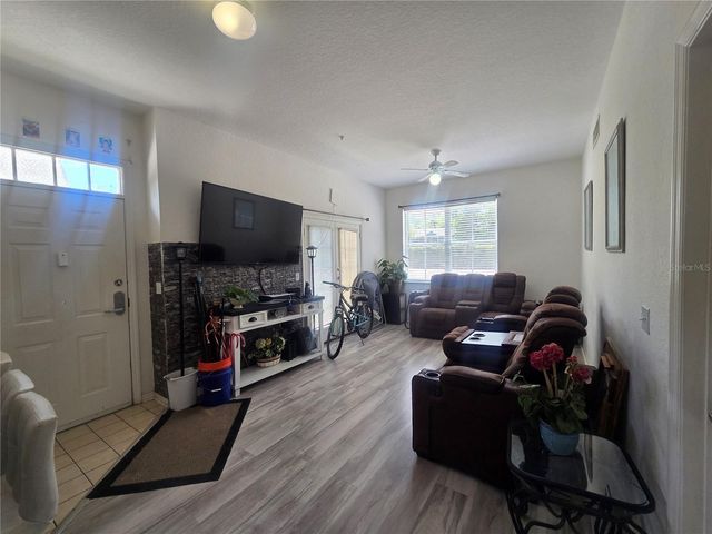 4013 VENETIAN BAY DRIVE 108, Kissimmee, FL 34741