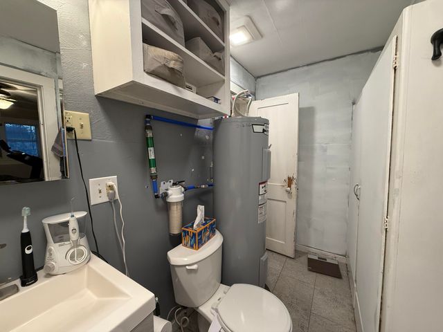 2160 N Kellett Avenue, Springfield, MO 65803